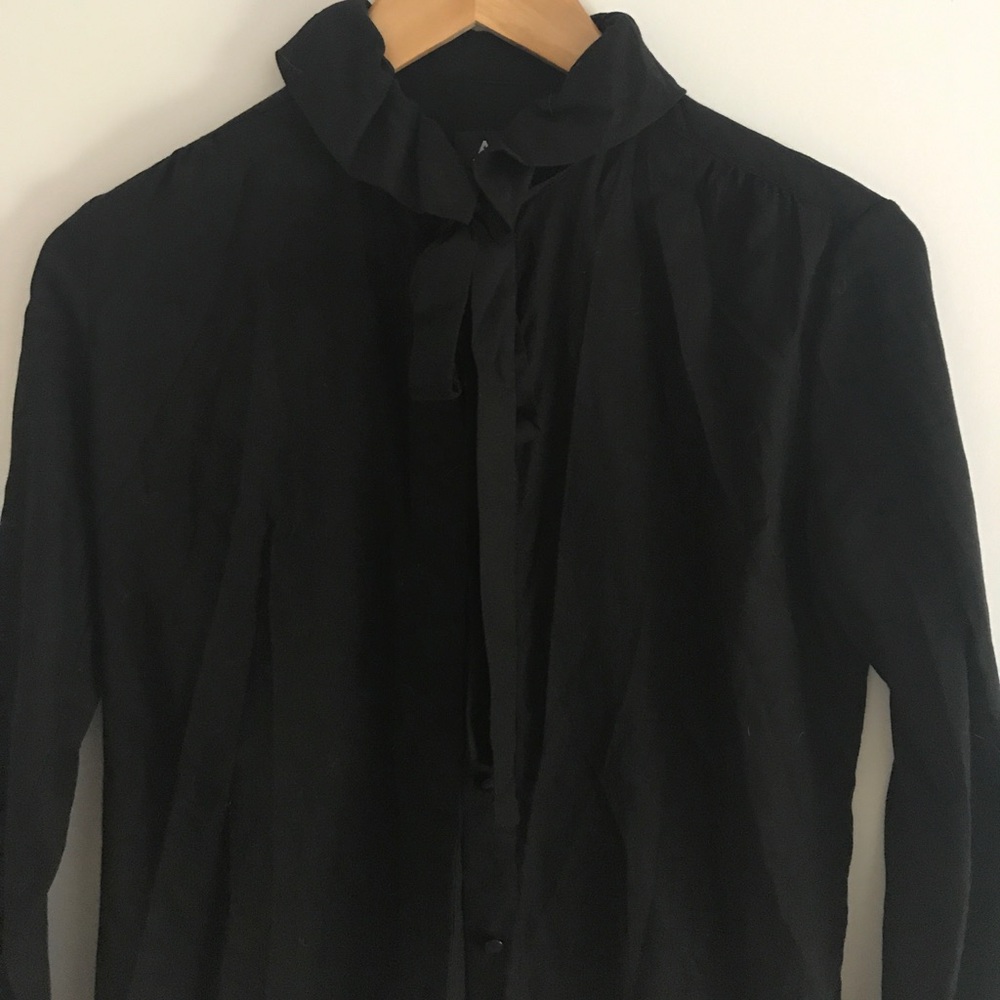 APC Ruffled Neck w/ Tie button down
