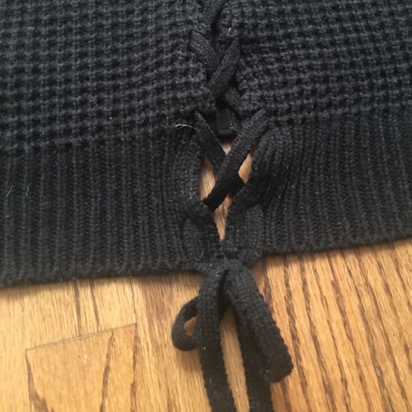 Cable knit sweater - Picture 3 of 4