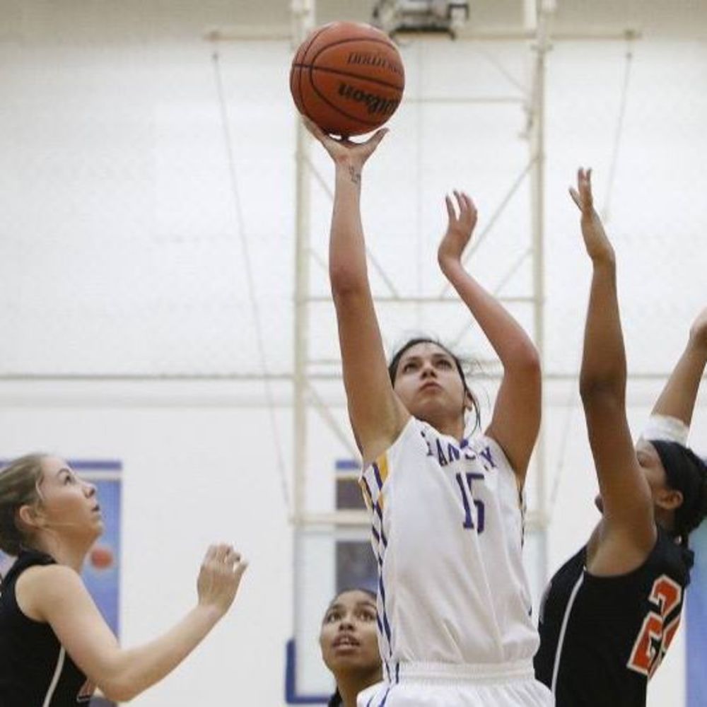 Meet your Posher, Destinee