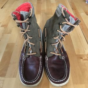 Sperry high tops - size 8