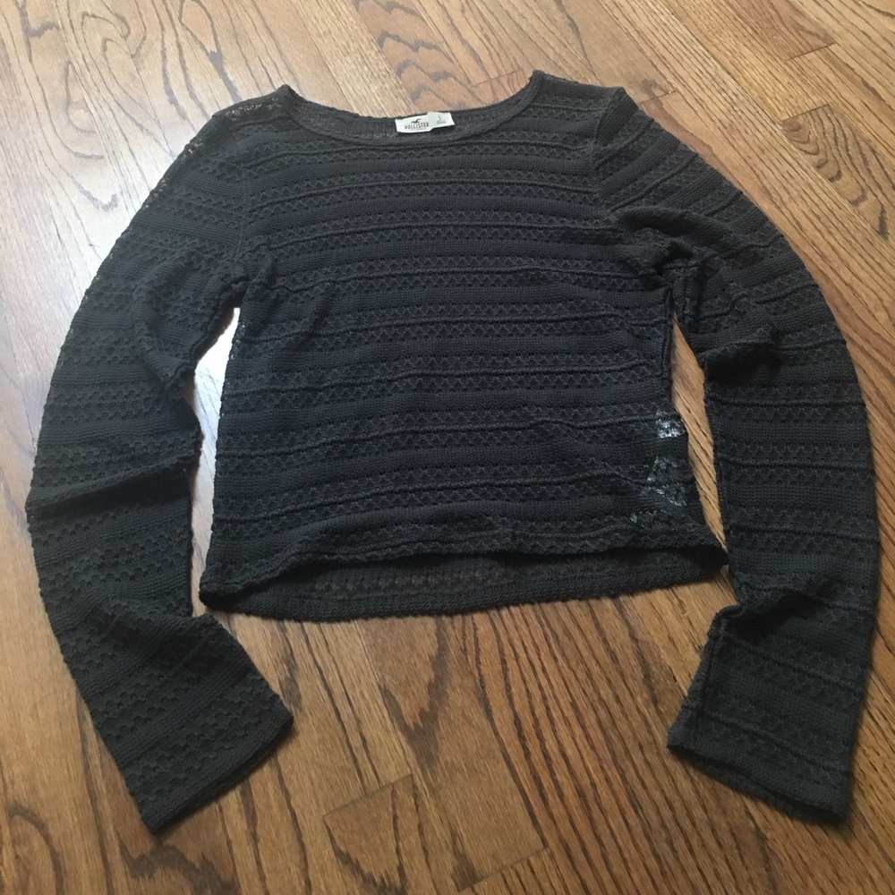 Light weight Hollister sweater