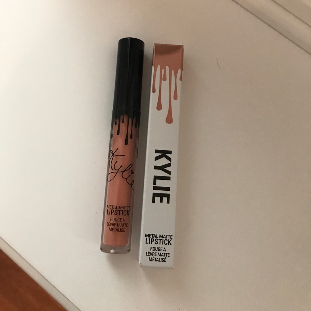Kylie Cosmetics "Heir" metal matte lipstick