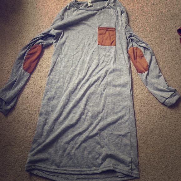 Dress - Picture 1 of 1