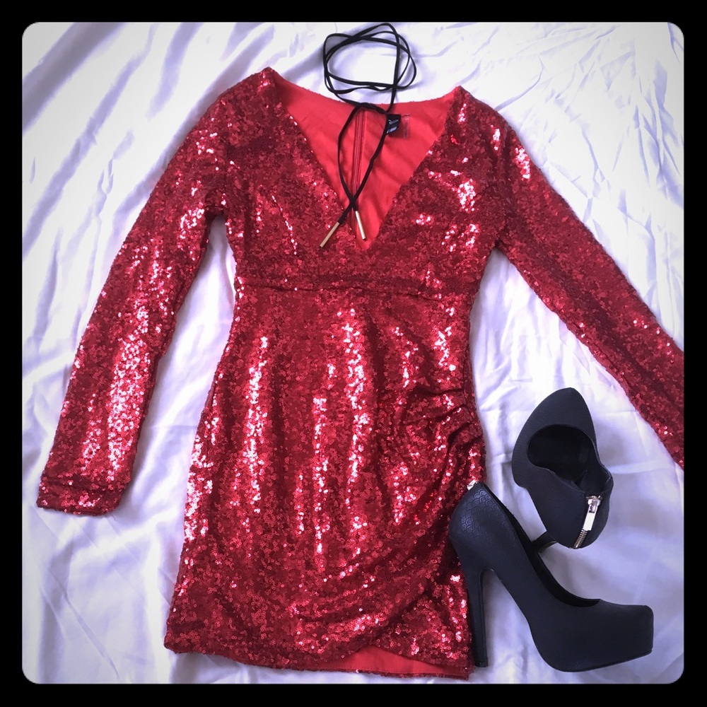 Red sequence Windsor dress! Night out size Small