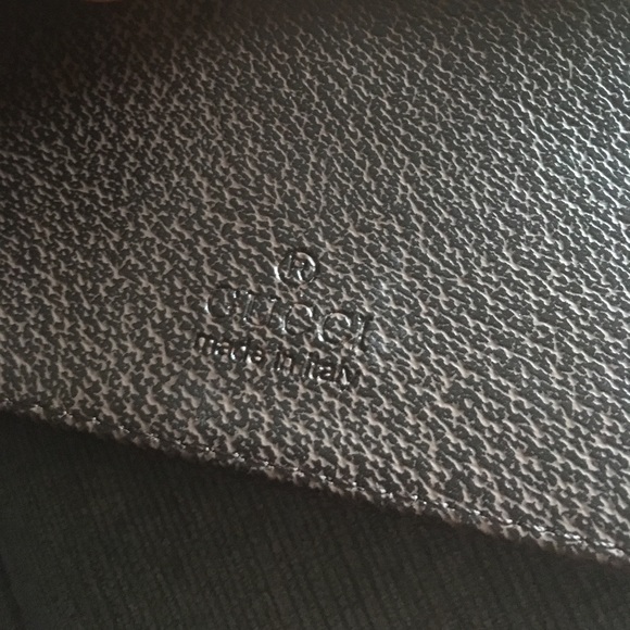 Gucci purse - Picture 2 of 4