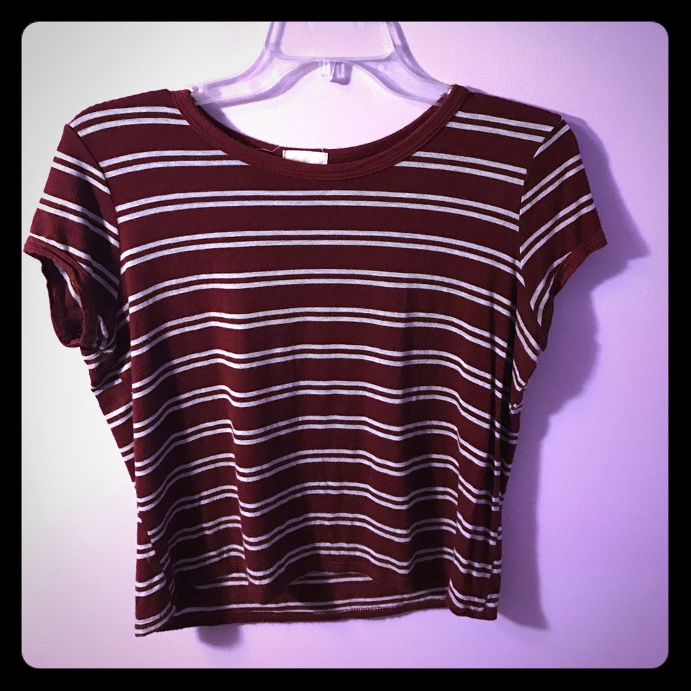 Maroon and white stripped cropped top.