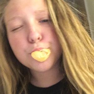 Meet your Posher, Kenzie