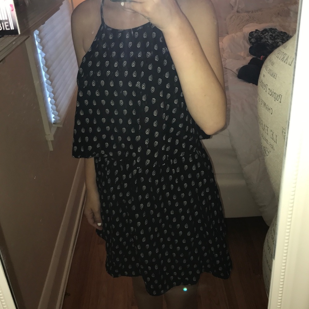 Black and white flounce dress