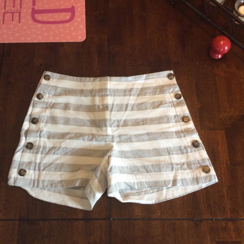 Adorable LOFT sailor shorts