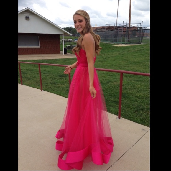 La Femme formal Prom Homecoming dress Size 0 Pink - Picture 3 of 7