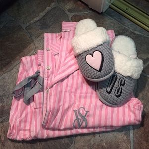 Victoria's Secret matching pajama set