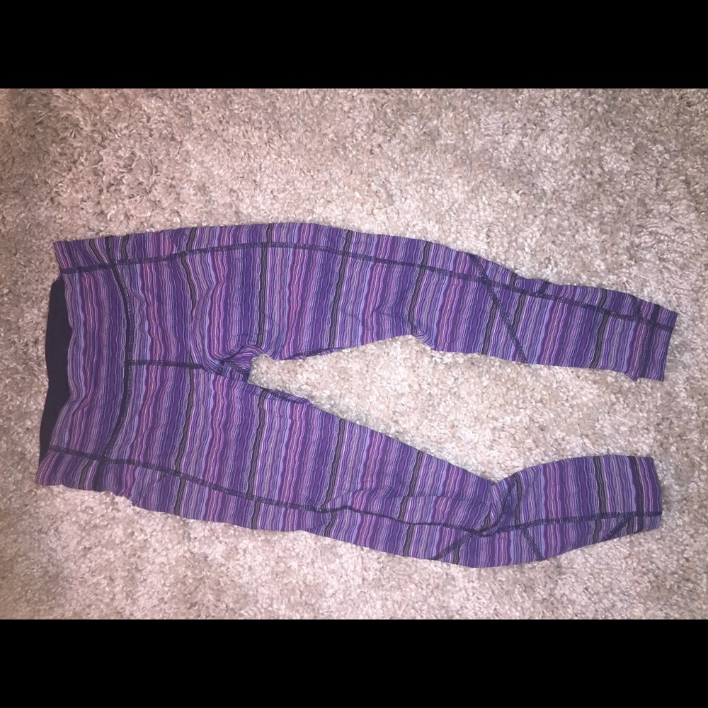 Lululemon purple leggings size 4