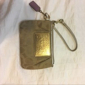 Coach Poppy wristlet