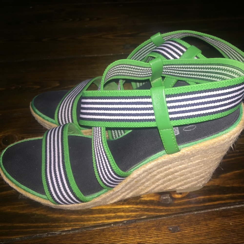 🍀Impo Kelly green espadrille wedges