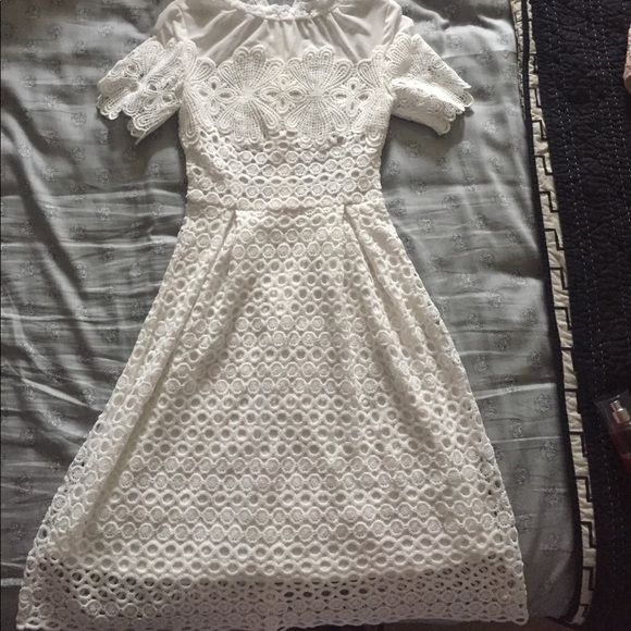 dress - Picture 1 of 2