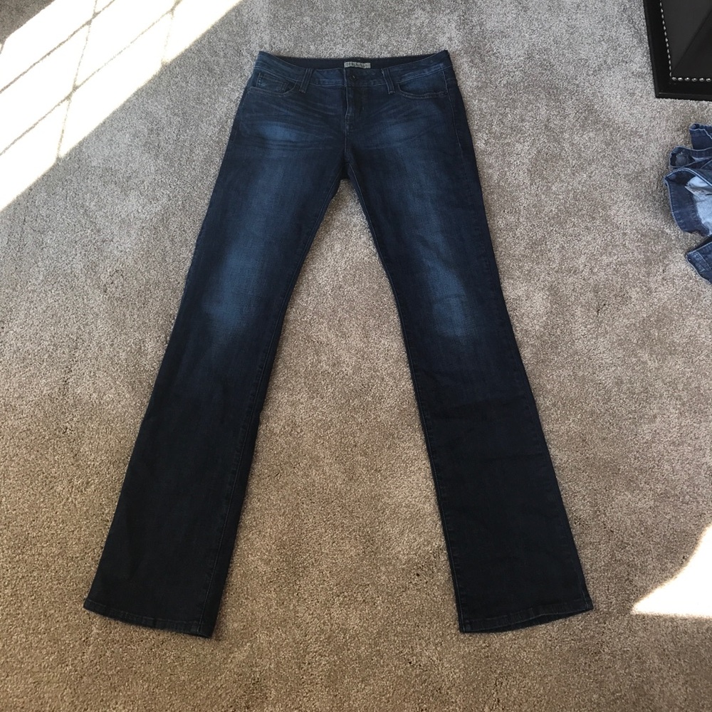 Guess dark jeans!