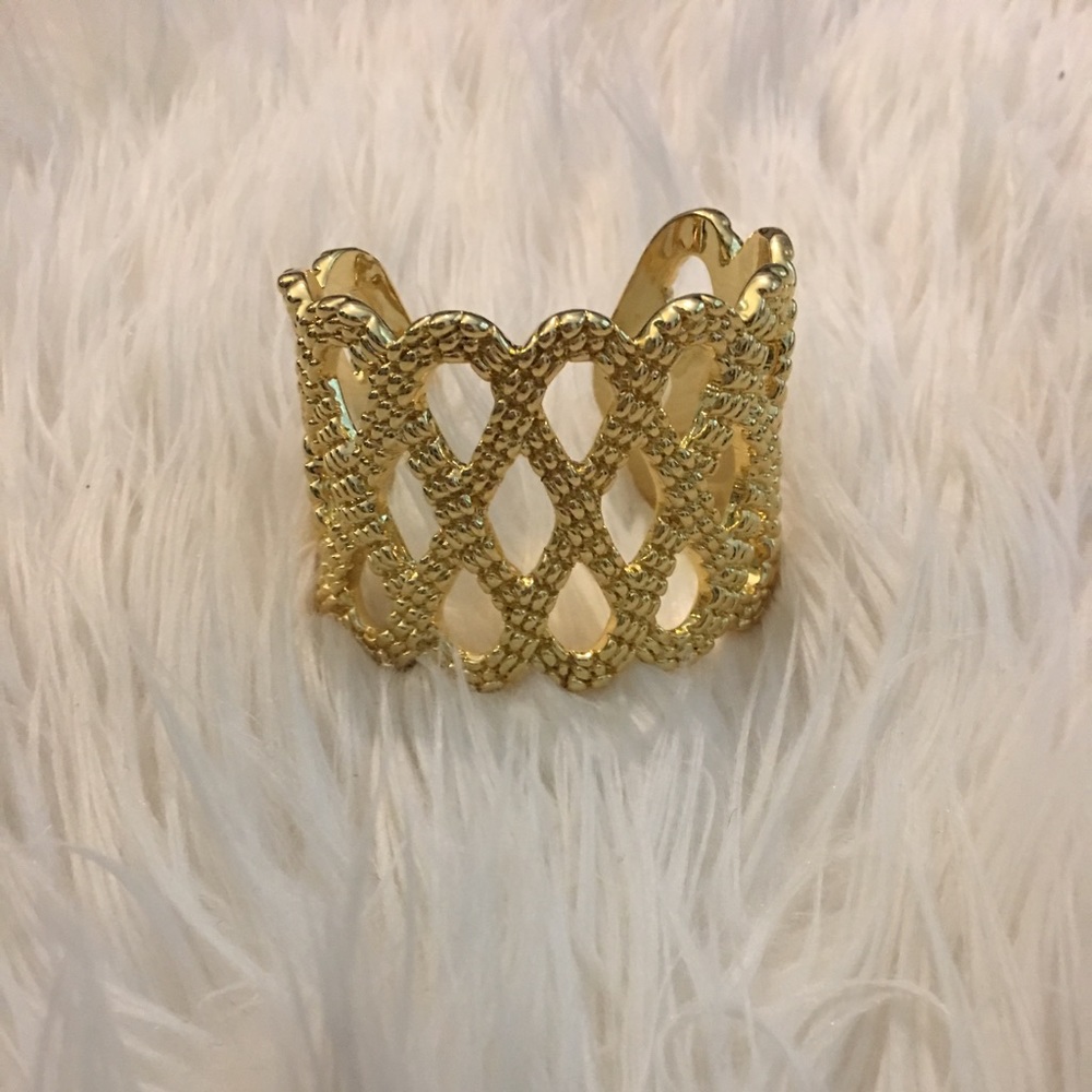 Lilly Pulitzer gold bracelet