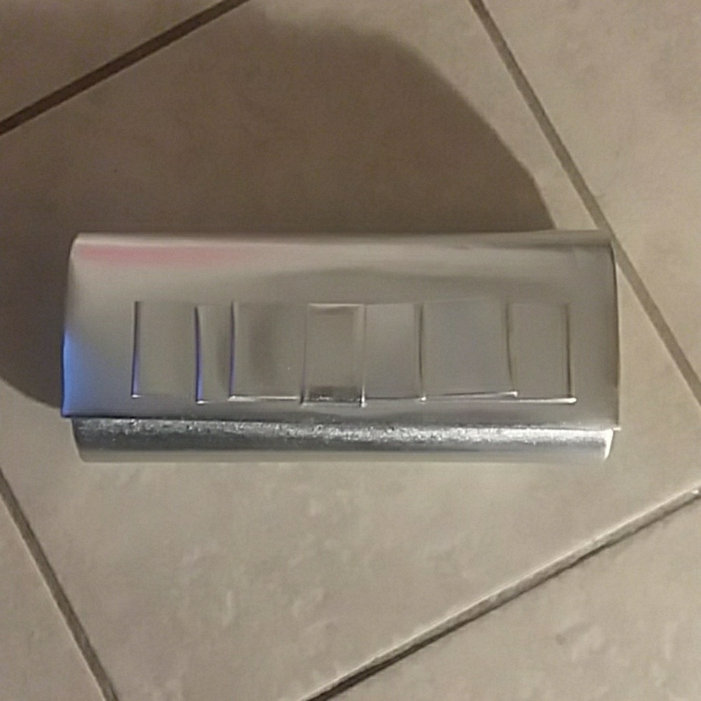 Silver clutch