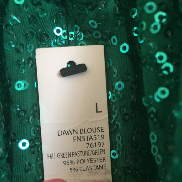 T Tahari Sqequin 'Dawn Blouse' w/ Bow - Picture 5 of 5