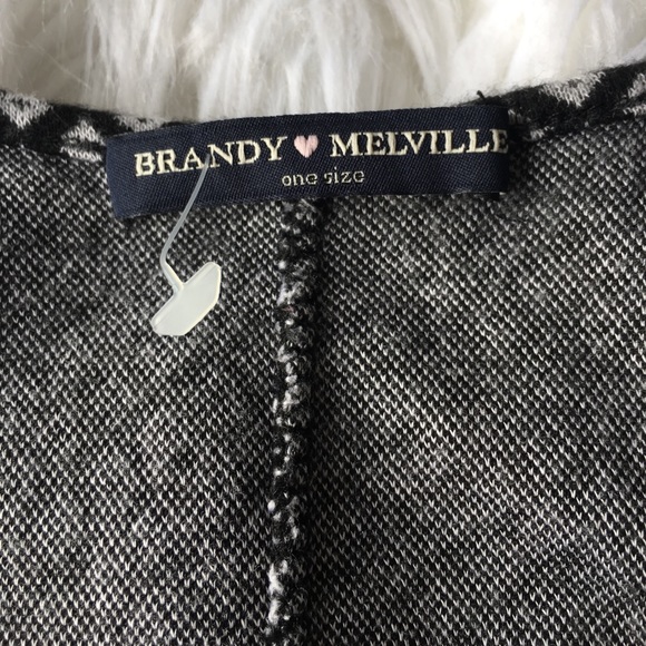 ✨BRANDY MELVILLE HALTER TANK✨ - Picture 3 of 4