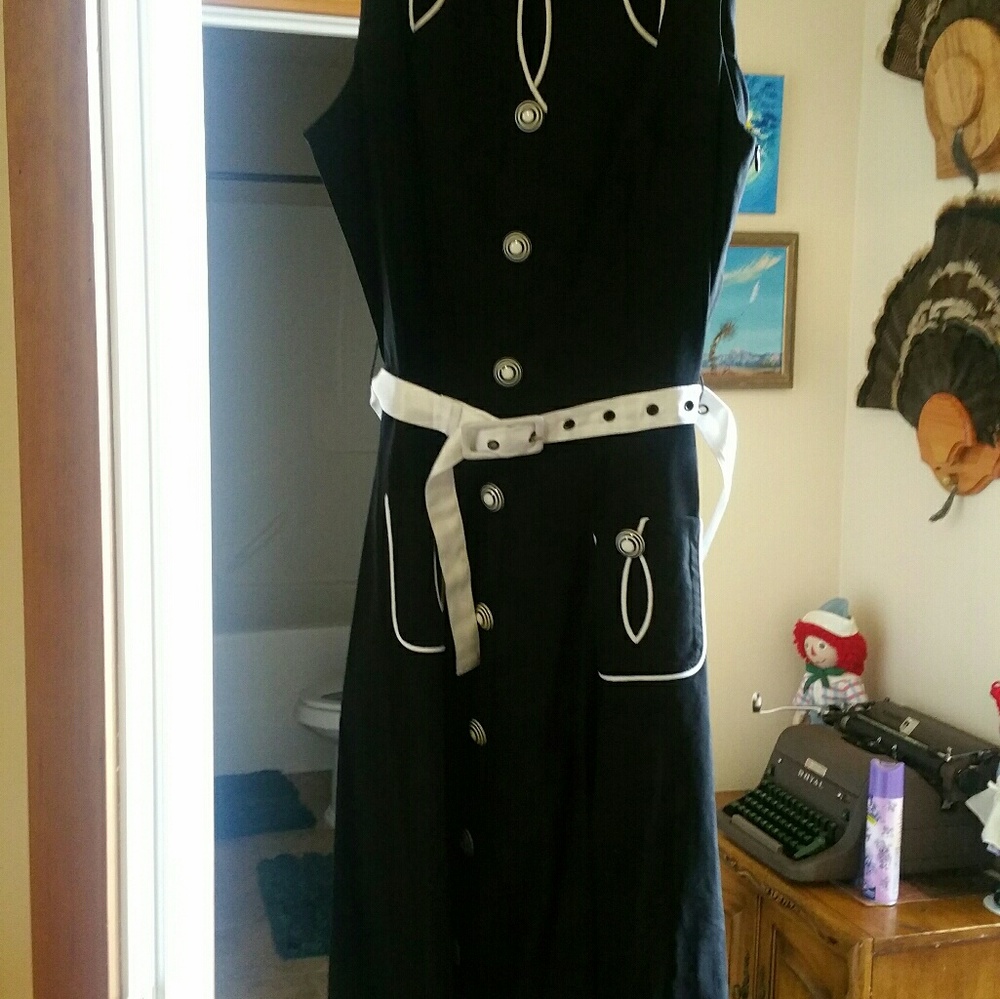 Black dress vintage style