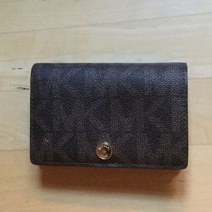 Michael kors wallet
