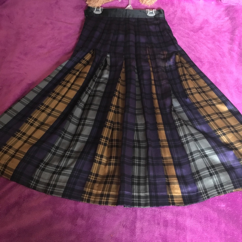 Escada midi skirt plits rare designs