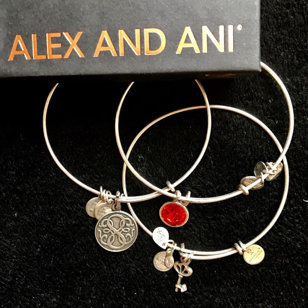 Alex & Ani bundle