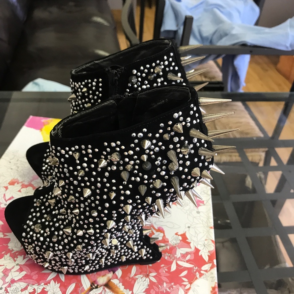 New Chinese Laundry spiked ankle boots