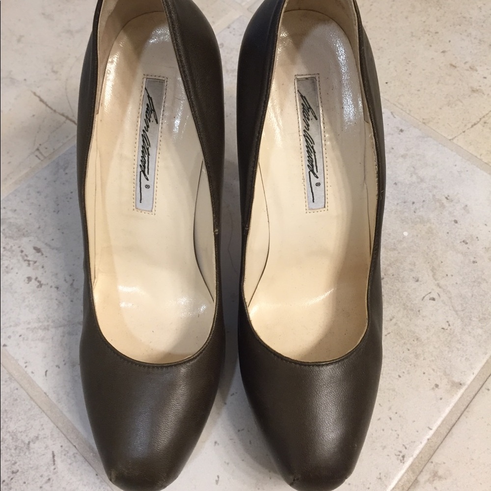 Brian Atwood platform pump