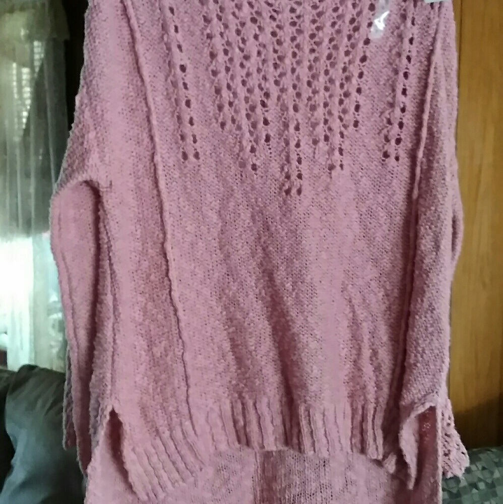 NWT ARIZONA JEANS CO SHI LOW SWEATER L