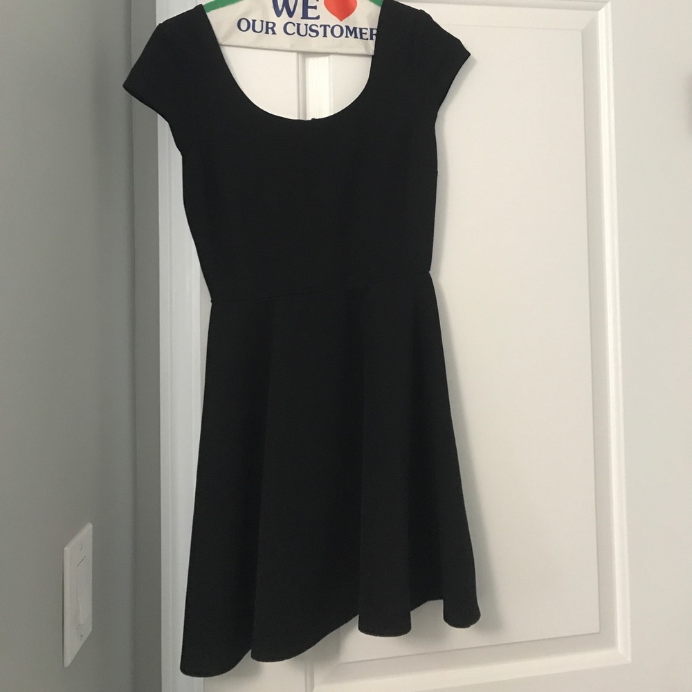 Black flowy dress