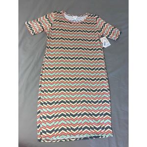 Beautiful XL Lularoe Julia Chevron pattern!