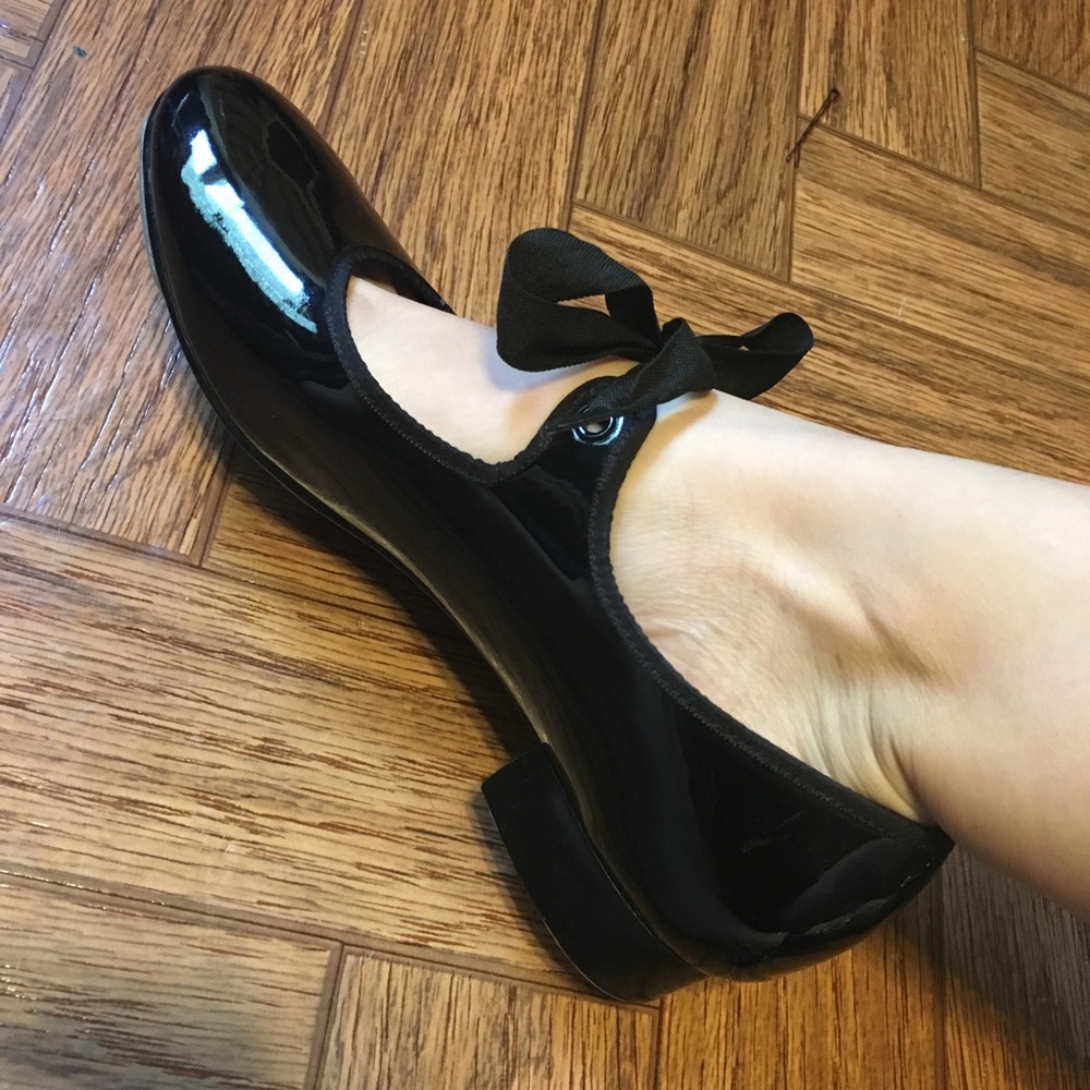 Ribbon tie tap shoes!
