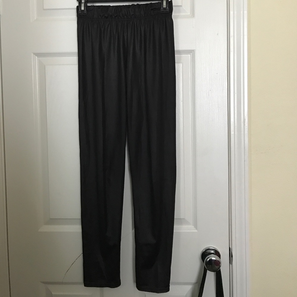 Black liquid pants