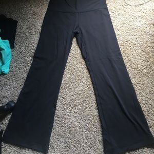 GROVE YOGA PANTS LULULEMON
