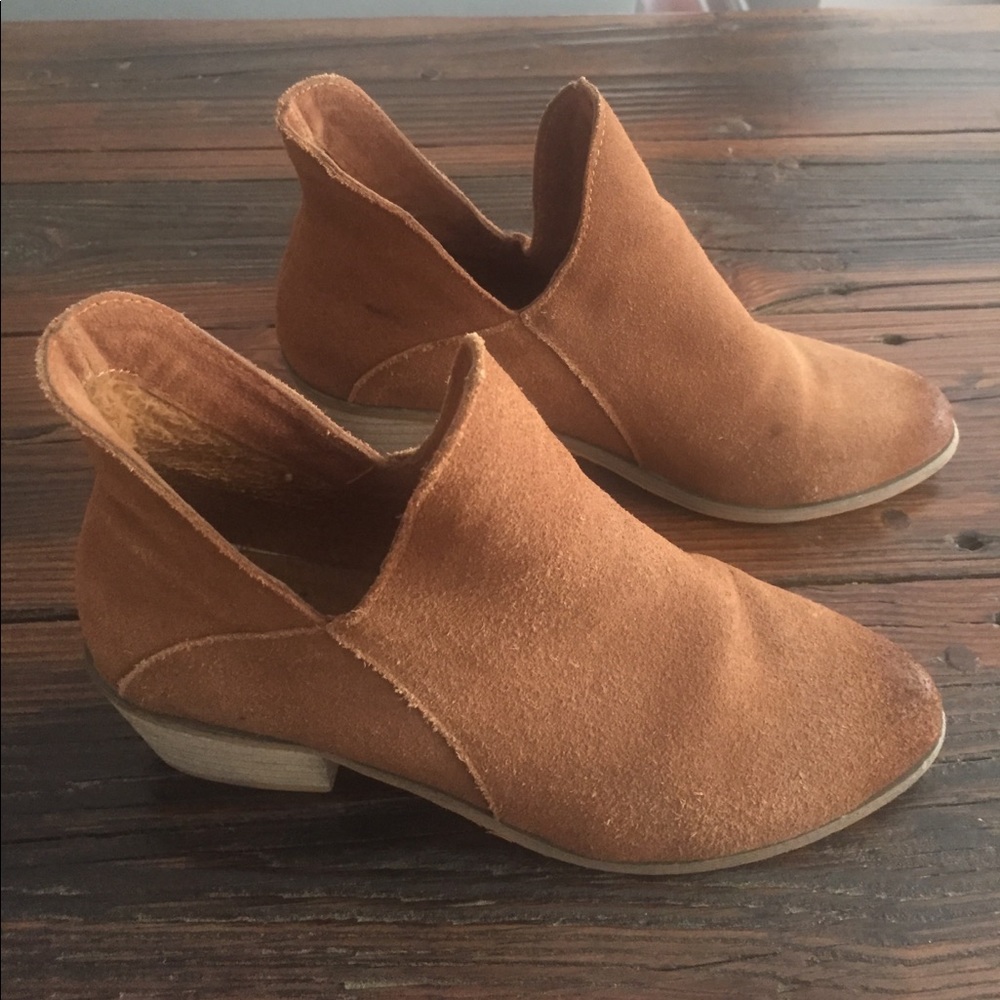 Brown suede booties - 37