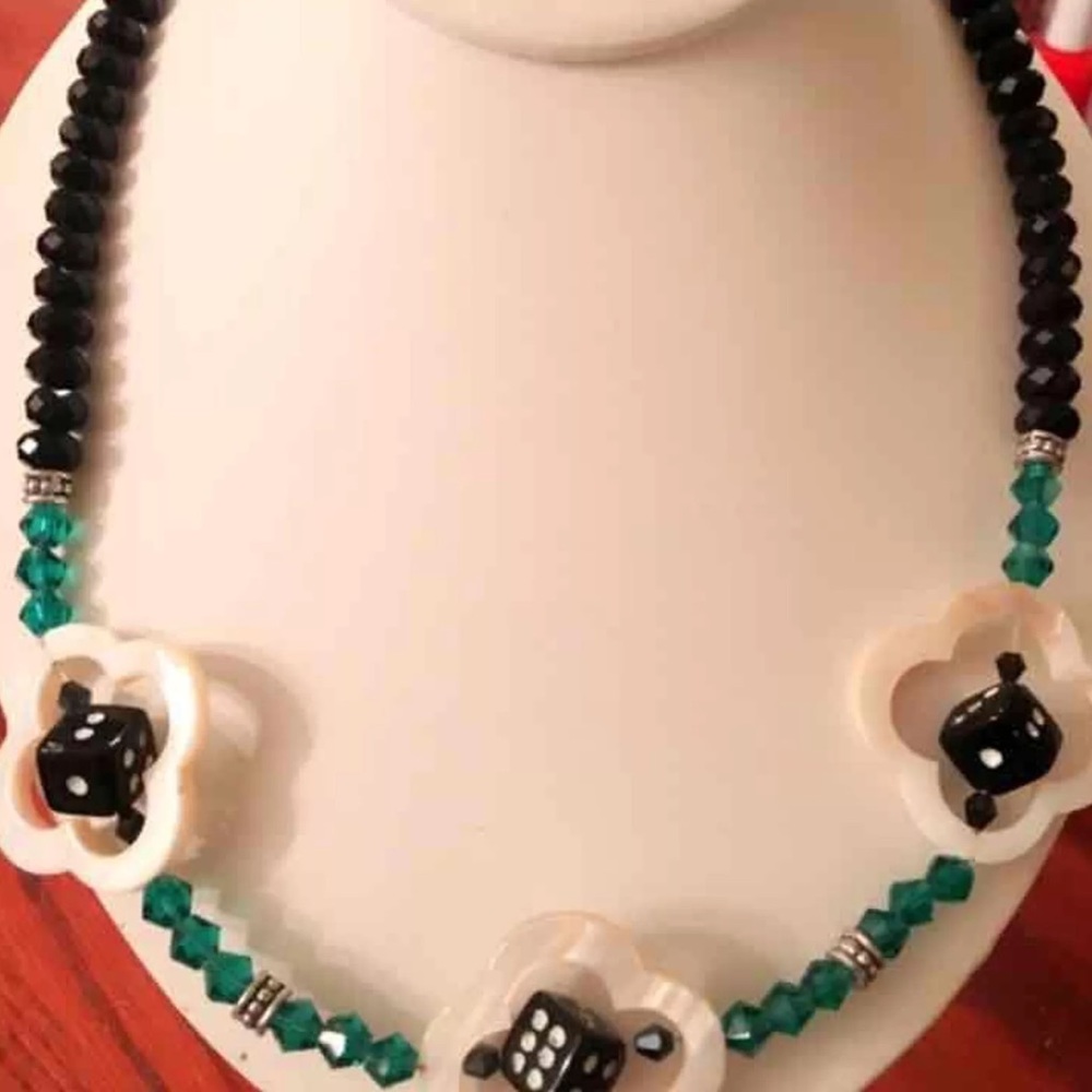 Rockabilly style necklace