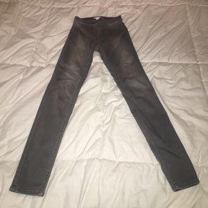 Grey jeggings