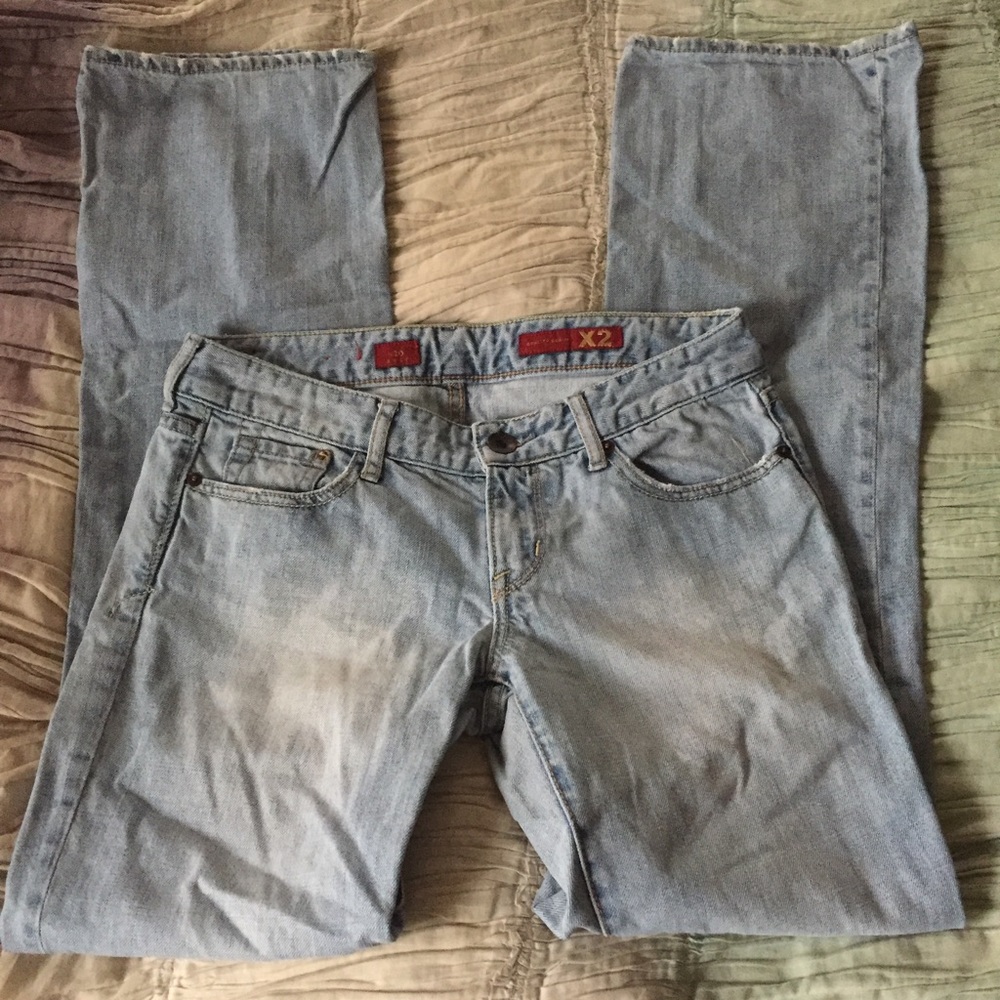 👖EXPRESS Distressed Boot Cut Jeans