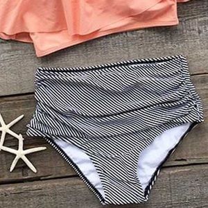 NWOT Cupshe B&W High Waisted Swimsuit Bottoms