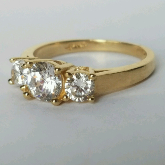14k Yellow Gold 3 stone  Round Engagement Ring - Picture 7 of 8