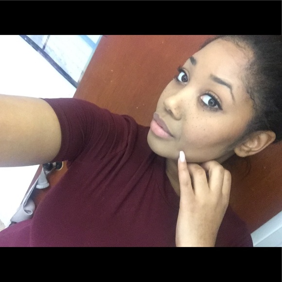 Meet your Posher, Briannah - Picture 1 of 1