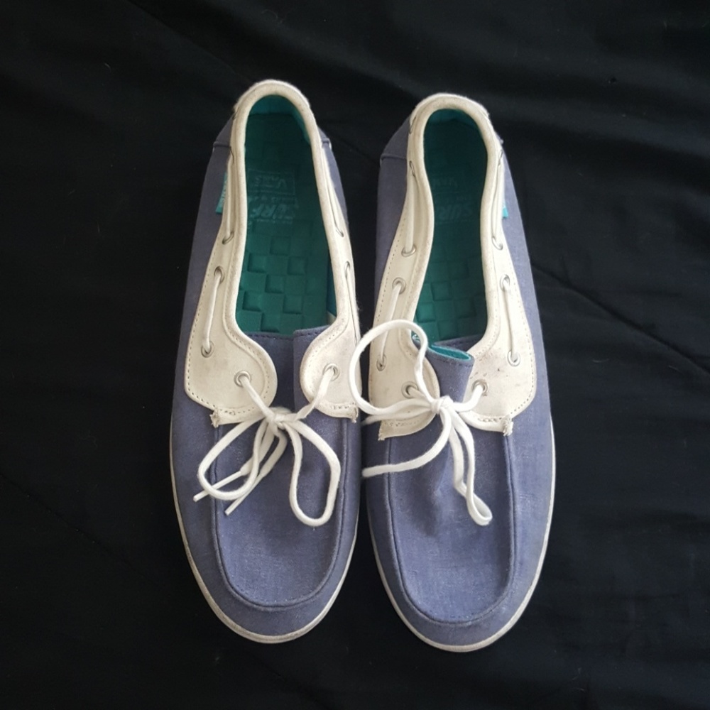 Shoes - Picture 7 of 8