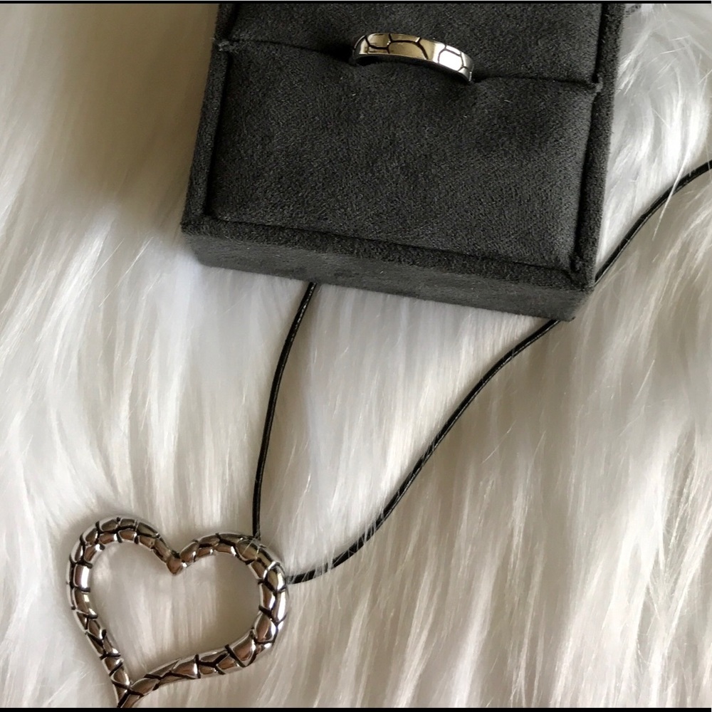 925 SS Heart Pendant 27mm w/ black leather cord