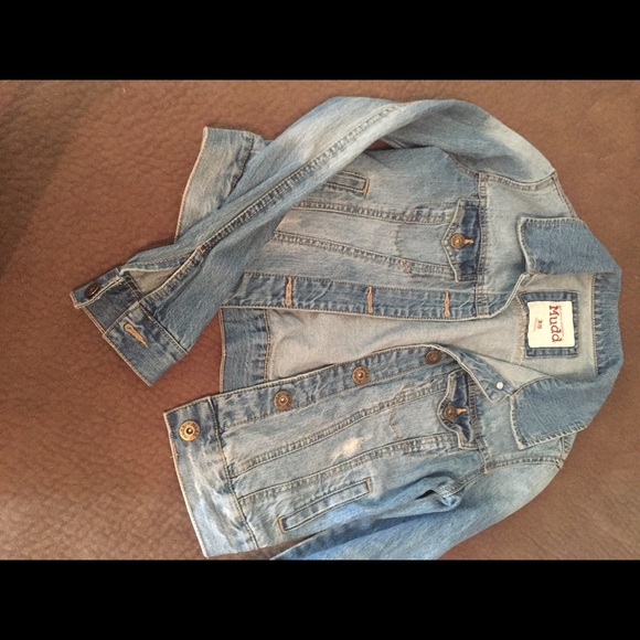 Clothes - Picture 5 of 8