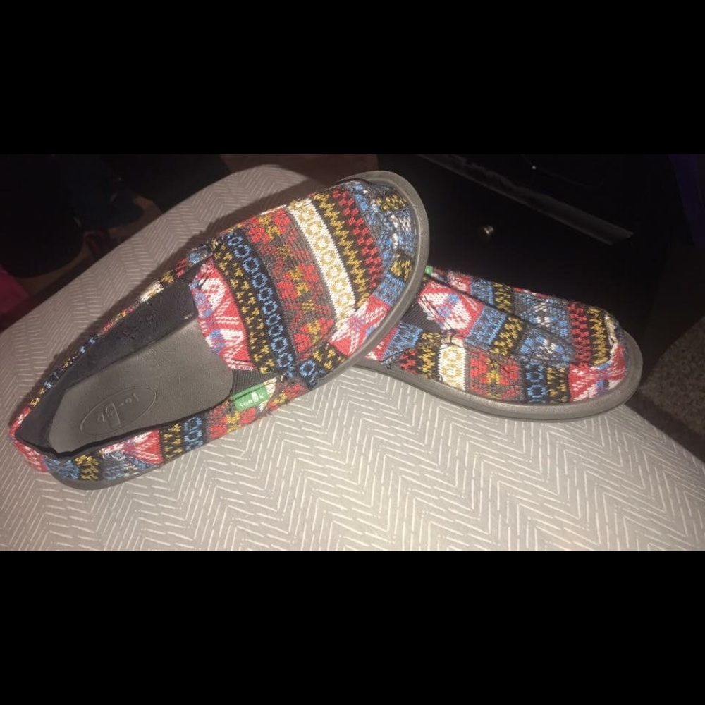 Sanuk Slip Ons