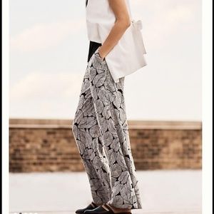 Anthropologie wide leg palm print pants size M