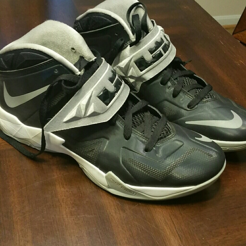 Lebron Zoom Soldier 7