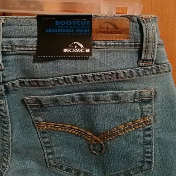 Girls Jordache Boot Cut Jeans - Picture 3 of 4